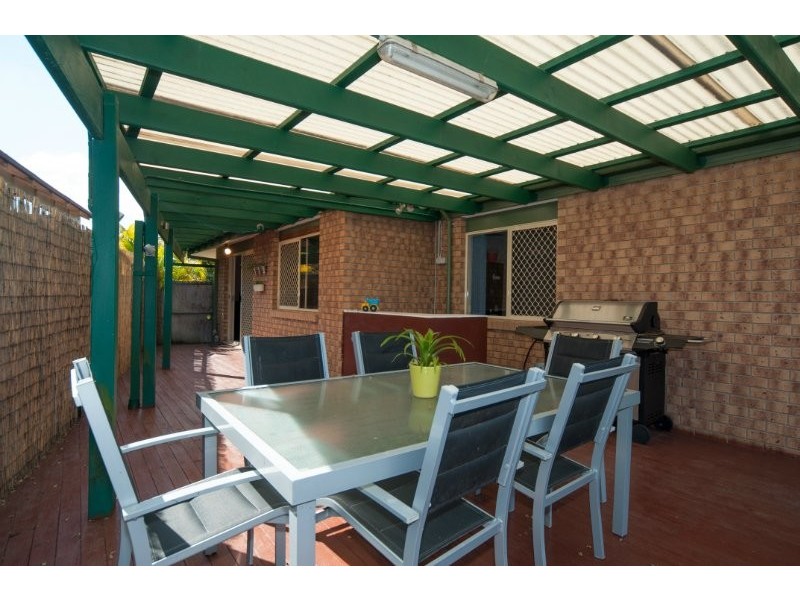 2/22 Crystal Reef Drive, Coombabah QLD 4216