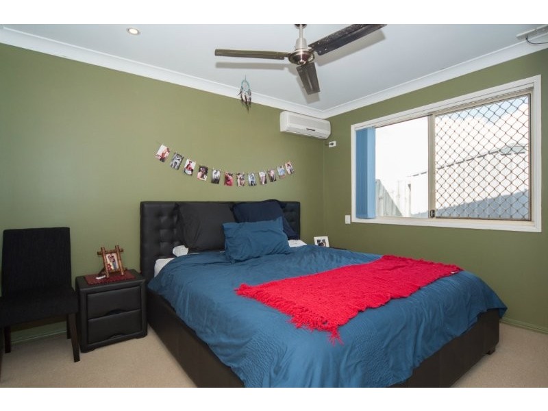 2/22 Crystal Reef Drive, Coombabah QLD 4216