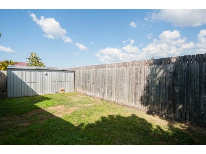 2/22 Crystal Reef Drive, Coombabah QLD 4216