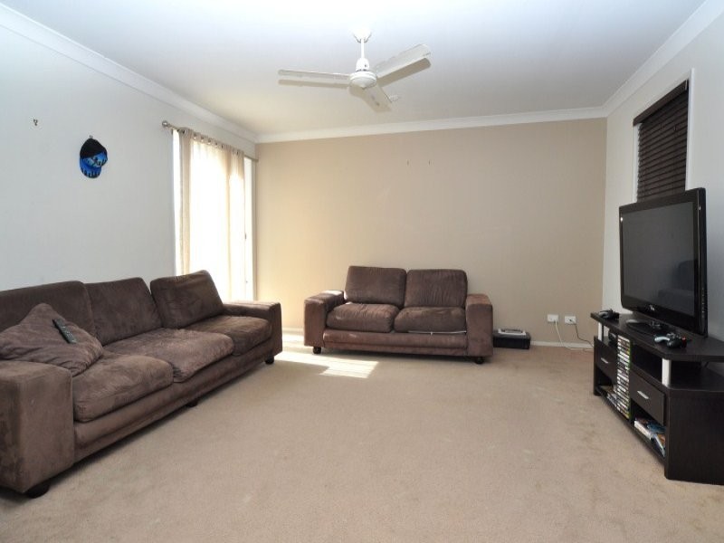 8 Appollo Place, Oxenford QLD 4210