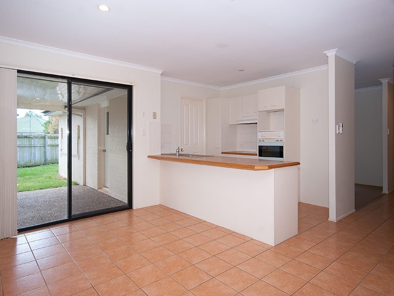 8 Blueash Crescent, Oxenford QLD 4210