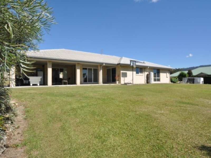 34 Mountain View Crest, Mount Nathan QLD 4211