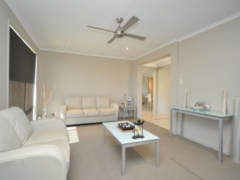 34 Mountain View Crest, Mount Nathan QLD 4211