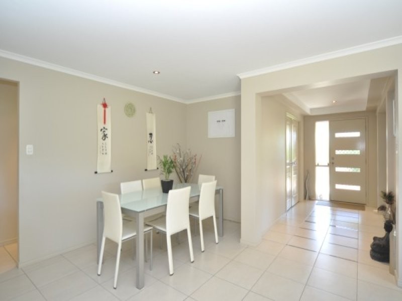 34 Mountain View Crest, Mount Nathan QLD 4211