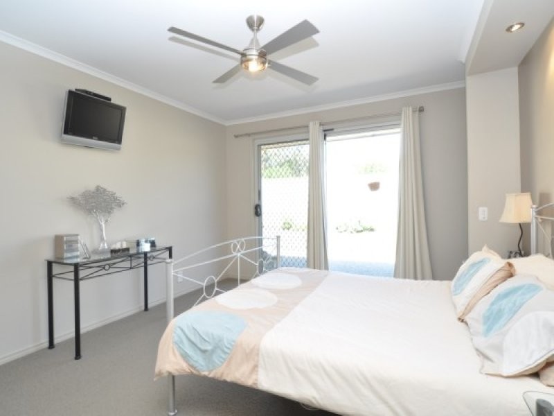 34 Mountain View Crest, Mount Nathan QLD 4211