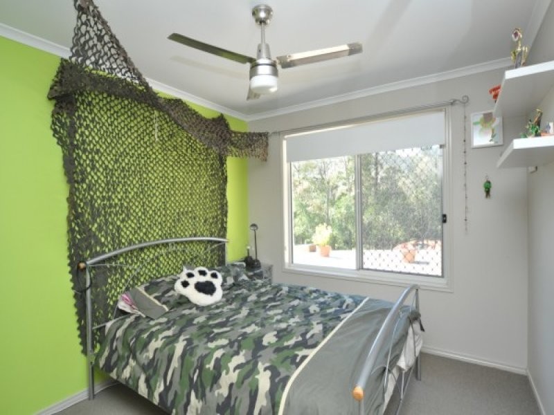 34 Mountain View Crest, Mount Nathan QLD 4211