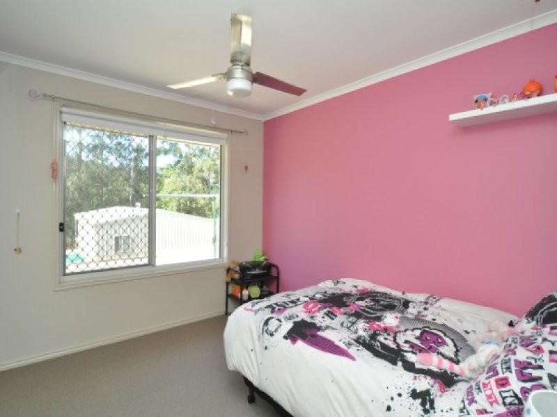 34 Mountain View Crest, Mount Nathan QLD 4211
