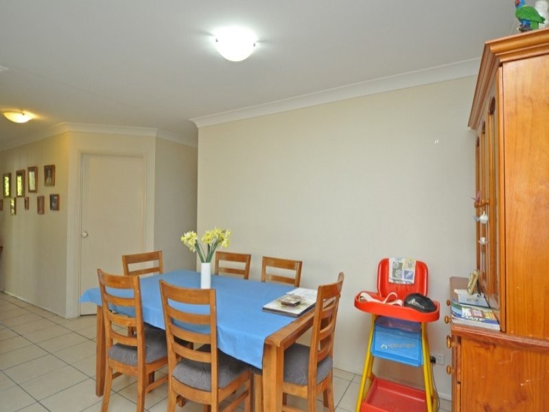 27/2 Bos Drive, Coomera QLD 4209