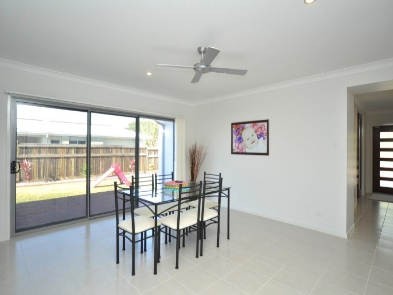 11 Stone Creek Drive, Upper Coomera QLD 4209