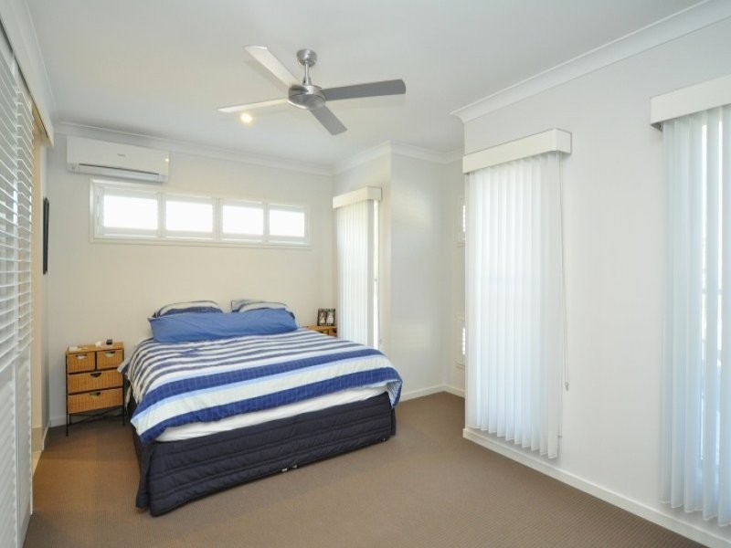 11 Stone Creek Drive, Upper Coomera QLD 4209