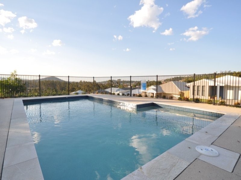 15 Rise Circuit, Pacific Pines QLD 4211