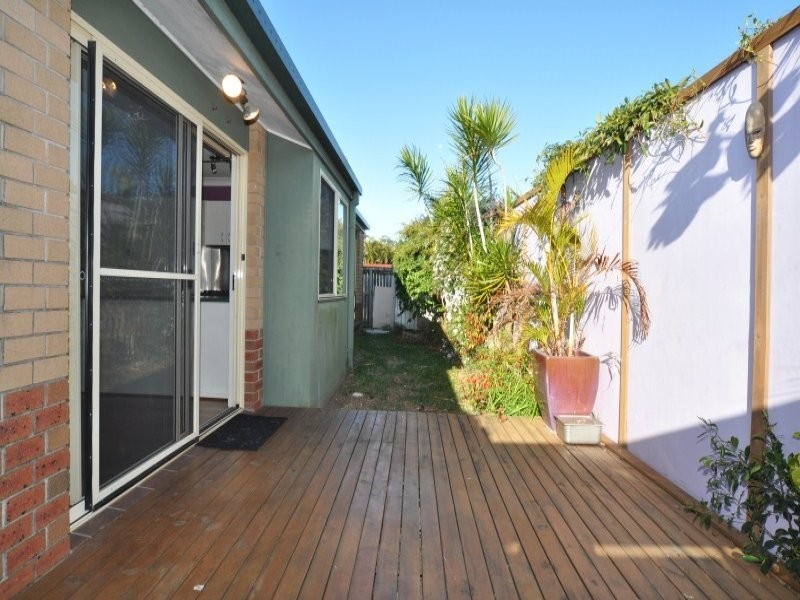 1/10 Crystal Reef Drive, Coombabah QLD 4216