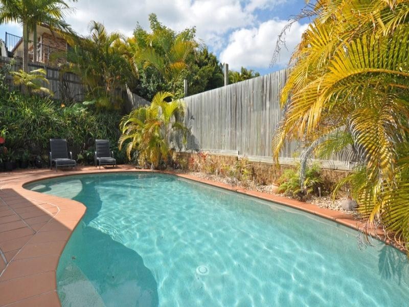 4 Farrer Court, Upper Coomera QLD 4209