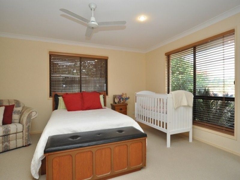 4 Farrer Court, Upper Coomera QLD 4209