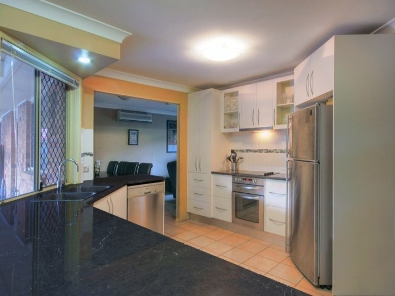 5 Pottinger Crescent, Oxenford QLD 4210