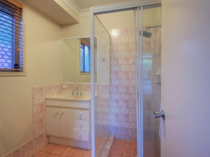 5 Pottinger Crescent, Oxenford QLD 4210