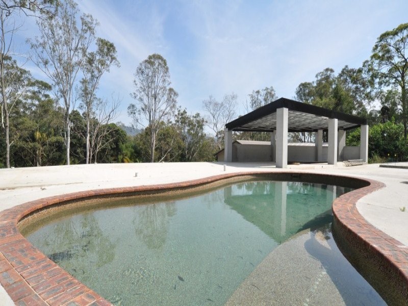 2 Campaspie Court, Oxenford QLD 4210