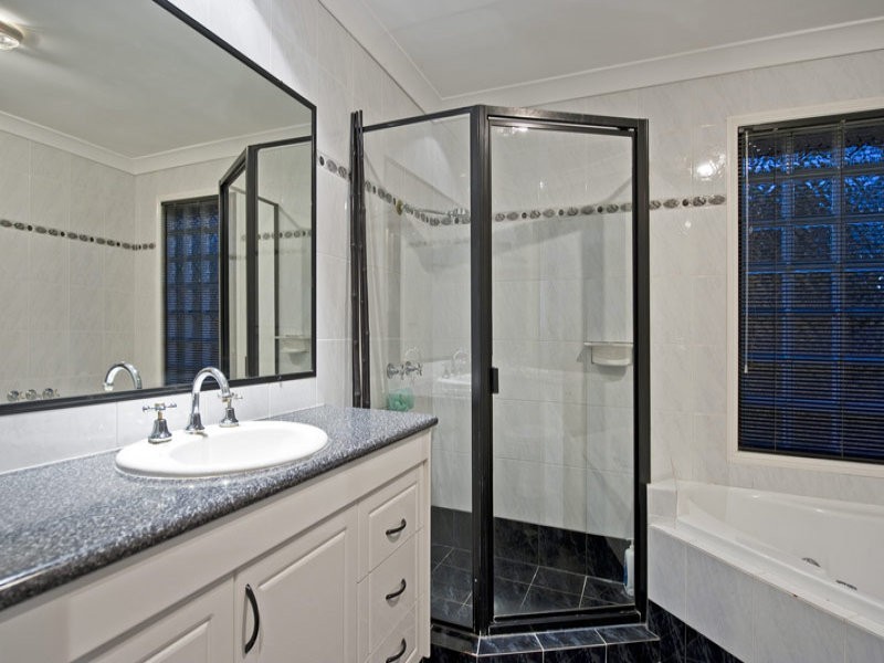 27 Lachlan Drive, Coomera QLD 4209