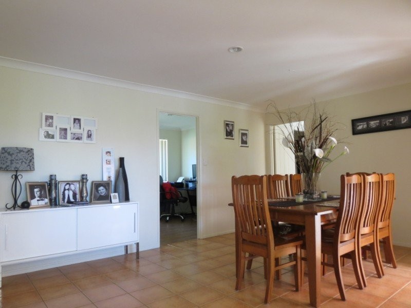 5 Dorchester Court, Oxenford QLD 4210