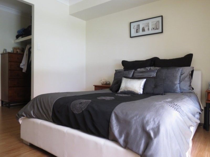 5 Dorchester Court, Oxenford QLD 4210