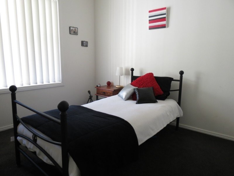 54 Ruth Terrace, Oxenford QLD 4210