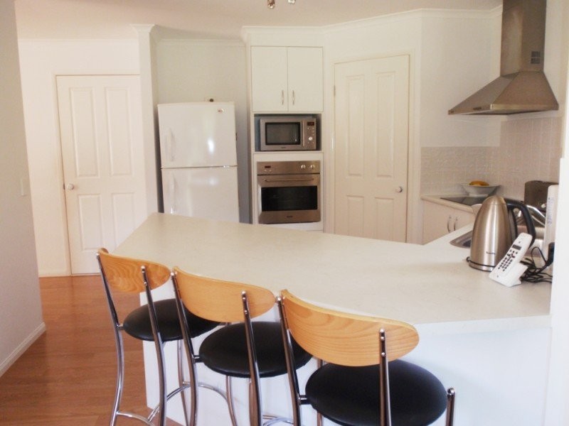 54 Ruth Terrace, Oxenford QLD 4210