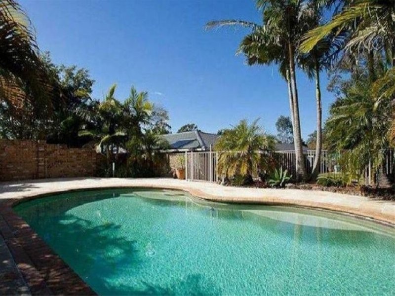 88 California Drive, Oxenford QLD 4210