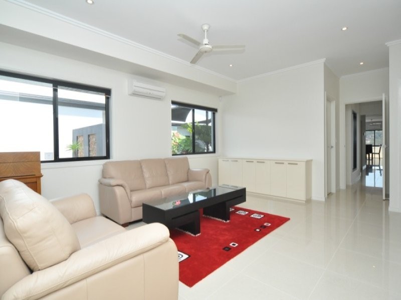 53 Sir Charles Holm Drive, Ormeau Hills QLD 4208