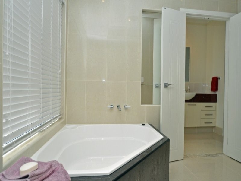 53 Sir Charles Holm Drive, Ormeau Hills QLD 4208