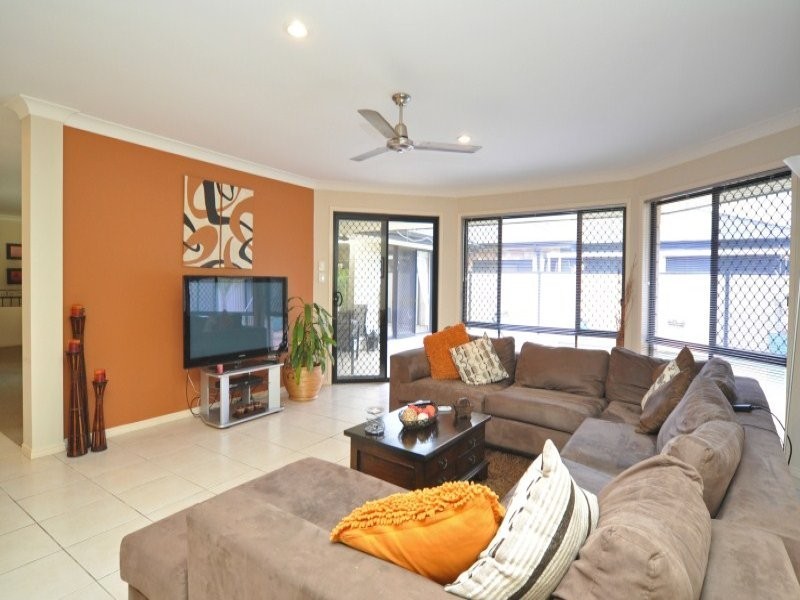 50 Graywillow Boulevarde, Oxenford QLD 4210