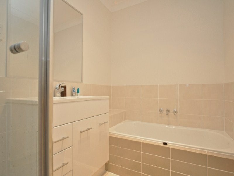 45 Pinnacle Drive, Wongawallan QLD 4210