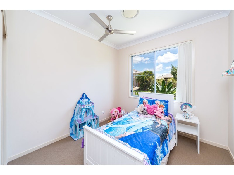 4 Settlers Avenue, Maudsland QLD 4210