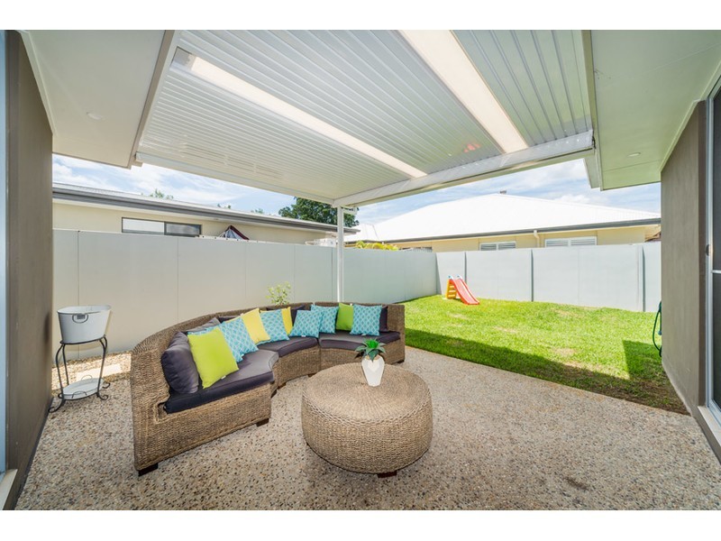 4 Settlers Avenue, Maudsland QLD 4210