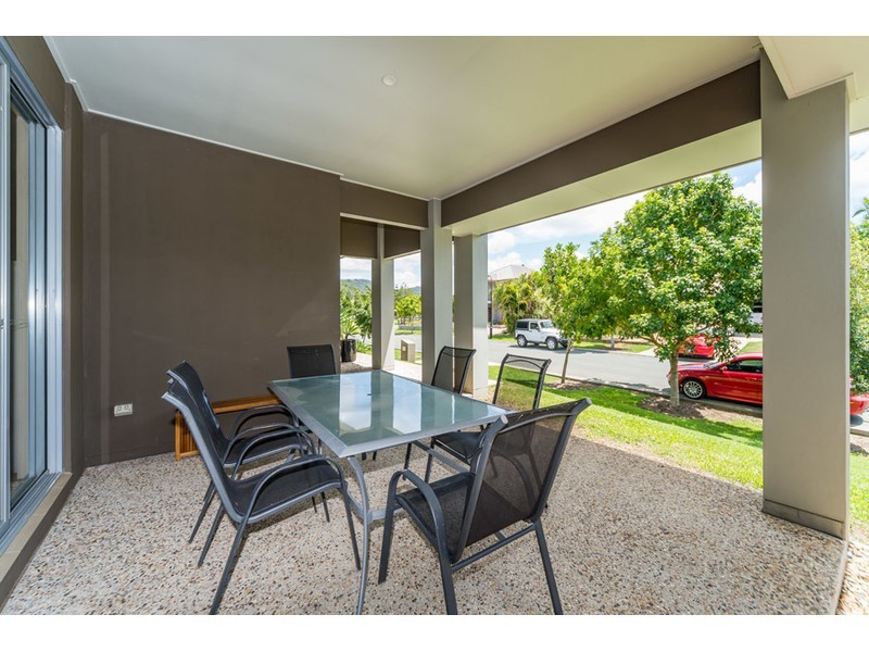 4 Settlers Avenue, Maudsland QLD 4210