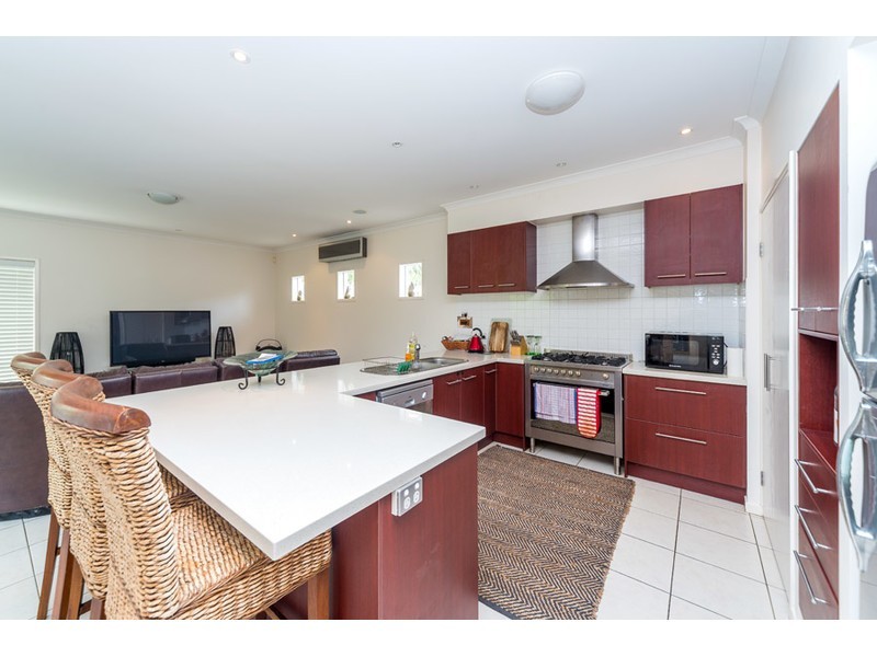 54 Brittany Drive, Oxenford QLD 4210