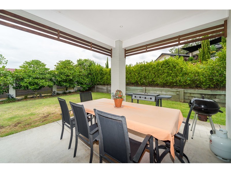 54 Brittany Drive, Oxenford QLD 4210