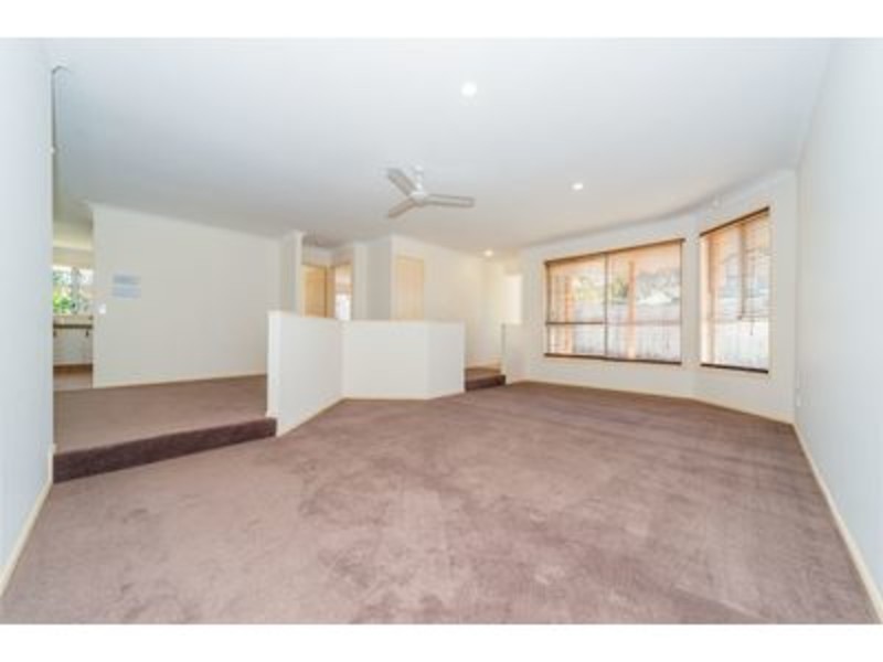 1/487 Pine Ridge Road, Runaway Bay QLD 4216