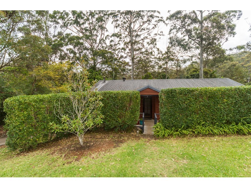 52 Kinabalu Drive, Tamborine Mountain QLD 4272