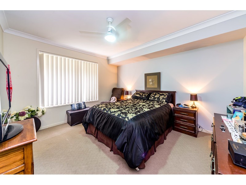 5 Kabi Place, Pacific Pines QLD 4211