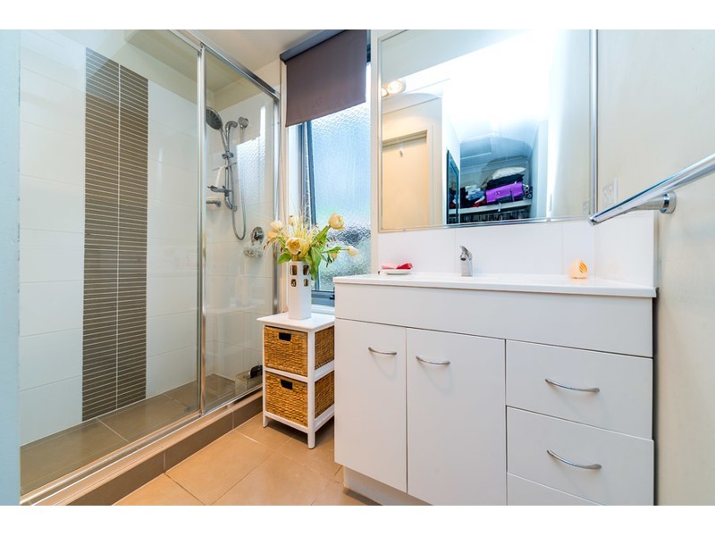 5 Kabi Place, Pacific Pines QLD 4211