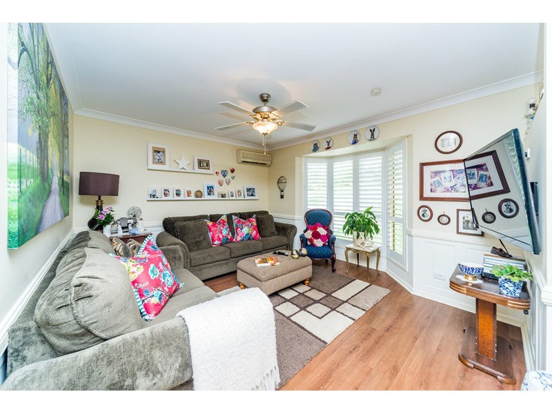 10 Guy Lane, Oxenford QLD 4210