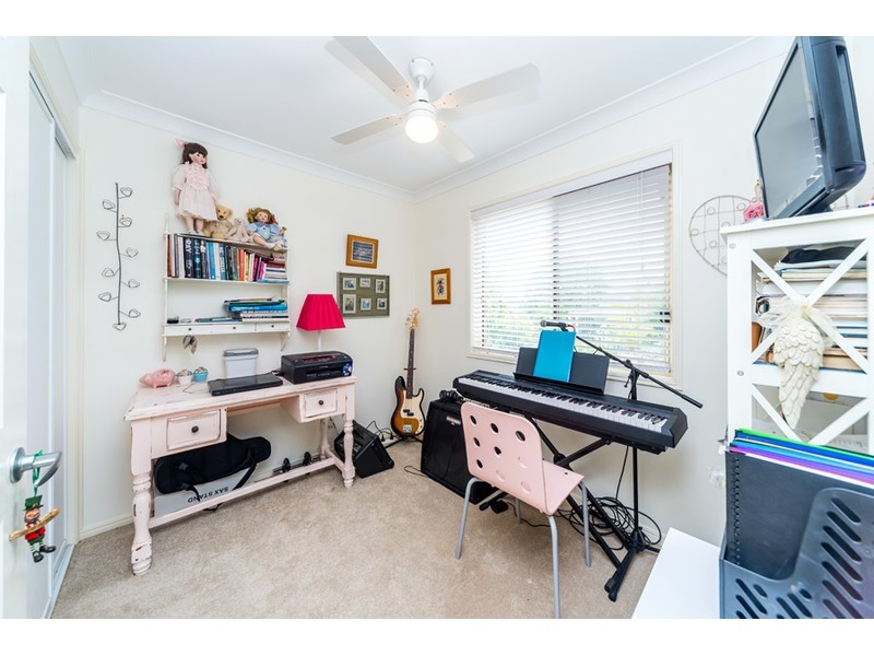 10 Guy Lane, Oxenford QLD 4210