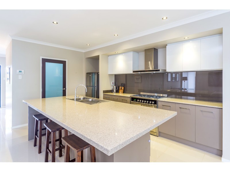 135 Riverstone Crossing, Maudsland QLD 4210