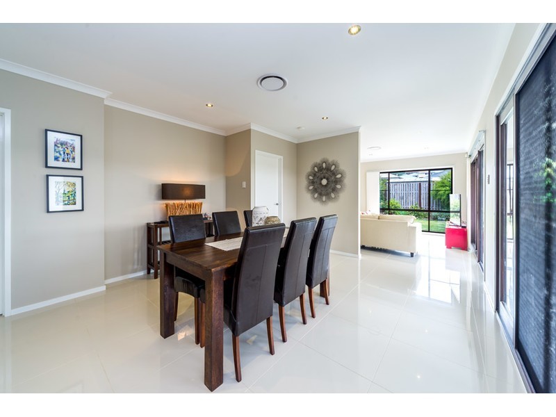 135 Riverstone Crossing, Maudsland QLD 4210