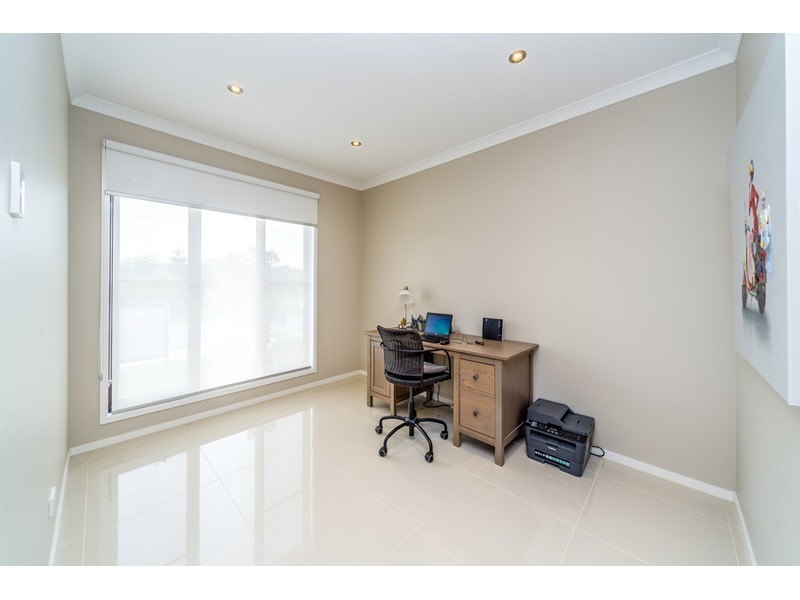 135 Riverstone Crossing, Maudsland QLD 4210