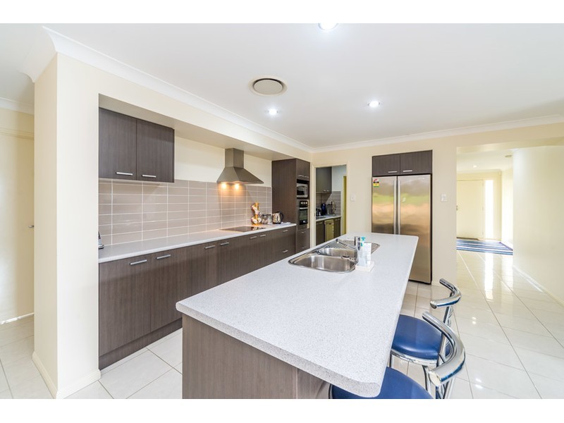 4 Macleay Circuit, Upper Coomera QLD 4209