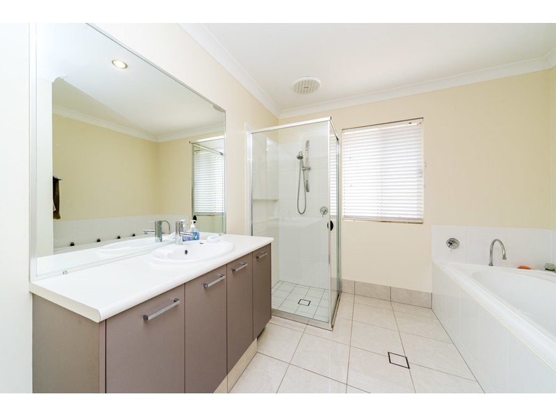 4 Macleay Circuit, Upper Coomera QLD 4209