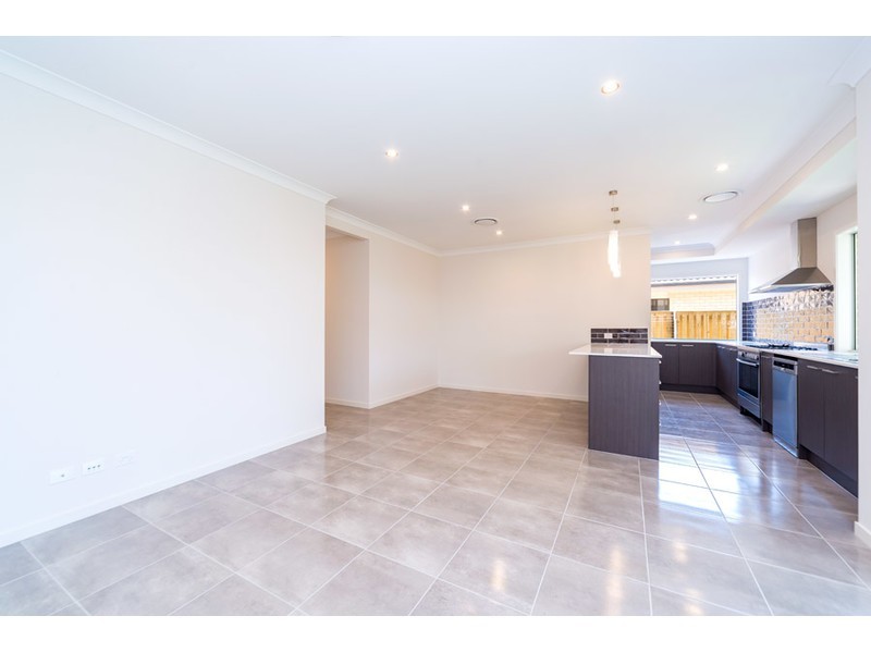 3 Saltwater Street, Pimpama QLD 4209