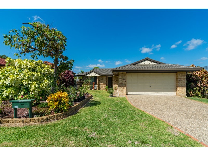 33 Taroona Circuit, Oxenford QLD 4210