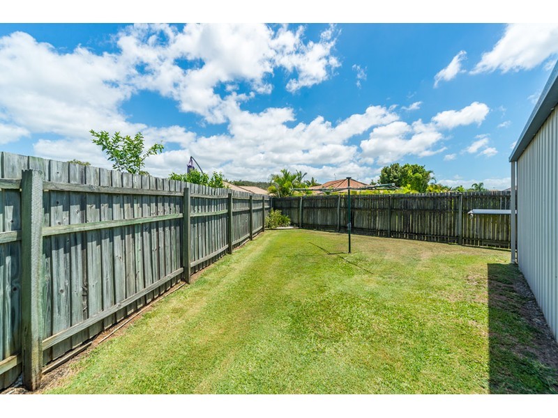 10 Blueash Crescent, Oxenford QLD 4210
